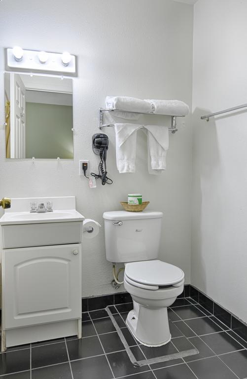 The Palms Motel Portland Bagian luar foto