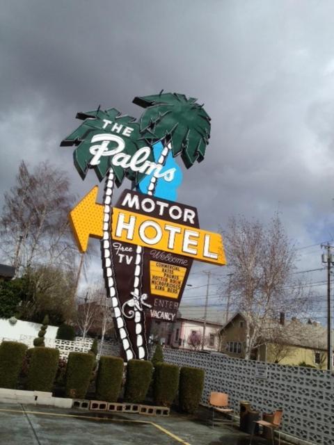 The Palms Motel Portland Bagian luar foto